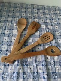 Set 4 mestoli in legno per cucina