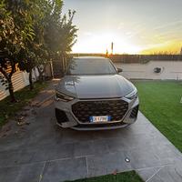 Audi Q3 RS Q3 quattro S tronic