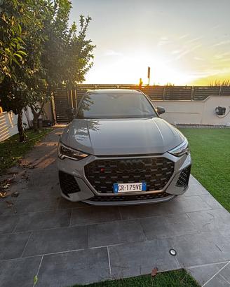 Audi Q3 RS Q3 quattro S tronic