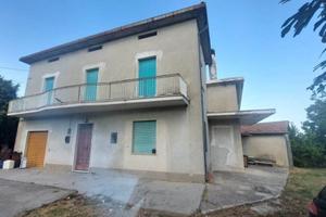 Casa indipendente di 206 m² con più di 5 locali e 