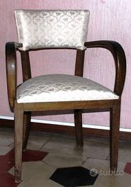 poltroncina da camera, due identitche