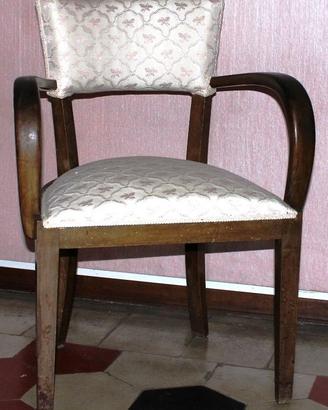 poltroncina da camera, due identitche