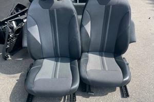 Sedili tappezzeria BMW f20 serie 1 cerchi 17  gomm