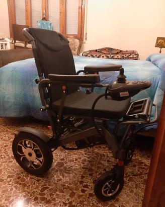 sedia a rotelle elettrica nuova mai usata