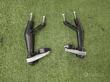 R7 PEDANE POSTERIORI DX e SX