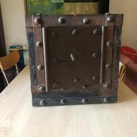 Cassaforte antica vintage dell’800