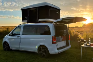 Tenda da tetto per auto e furgoni a guscio rigido