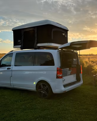 Tenda da tetto per auto e furgoni a guscio rigido