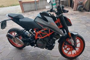 KTM DUKE 390 2022- 3647 km