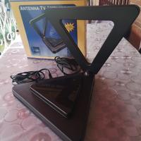 Antenna TV amplificata a guadagno regolabile 