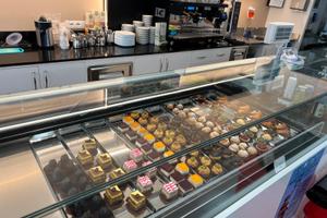 Bar pasticceria con laboratorio - no ristorante