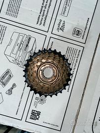 Guarniture e pacchi pignoni