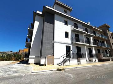 3 LOCALI A FICARAZZI