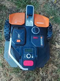 Robot tagliaerba