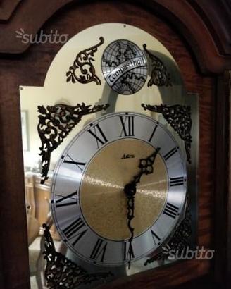 Orologio da terra Tempus Fugit meccanismo Astra