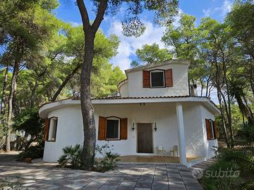Villa in pineta a 5 minuti a piedi dal mare