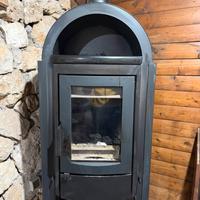 Stufa a legna La Nordica