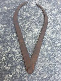 Antico strumento di misura