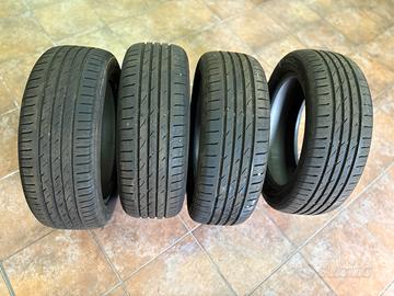 4 gomme estive Nexen 205/55 R17 usate su Renault
