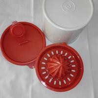 Spremiagrumi Tupperware " Nuovo"