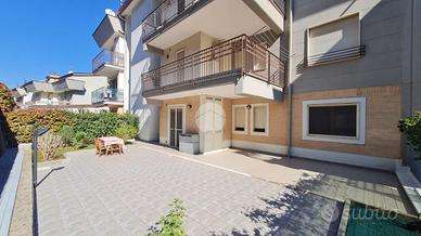 4 LOCALI A PELLEZZANO