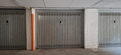 Disponibile ampio Garage