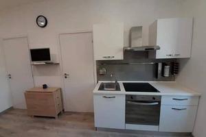 Monolocale arredato - metro Racconigi - Libero