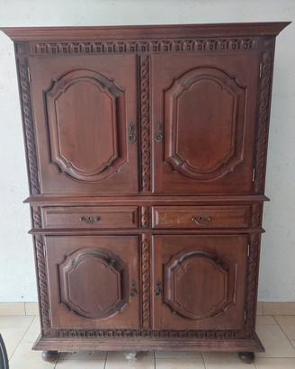 CREDENZA