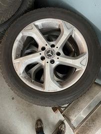 Gomme e cerchi invernali GLA 220 a156