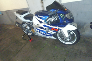 Suzuki gsxr 600