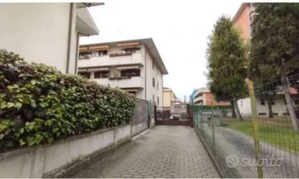 Appartamento – Busto Arsizio, Cascina Brughetto, Santa Croce - Vista 2
