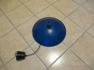 Lampadario metallo blu