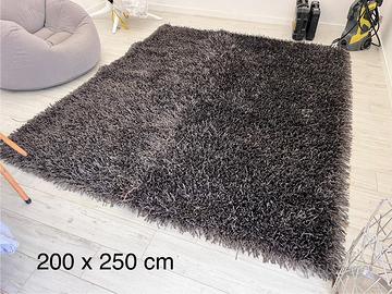 Tappeto grigio scuro a pelo lungo 200 x 250 cm