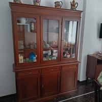 Mobile con vetrinette