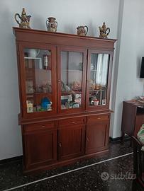 Mobile con vetrinette