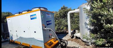 PISTA DI PATTINAGGIO SUL GHIACCIO