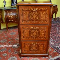 Scarpiera stile Napoleone III tre ripiani intarsi