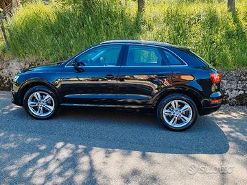 Audi Q3 TDI quattro Sport  S-tronic