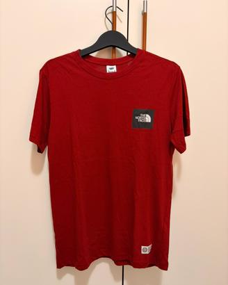 T-shirt The North Face Rossa - tg M