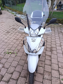 Honda sh300