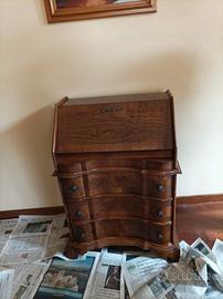 cassettiera con piano ribaltabile 