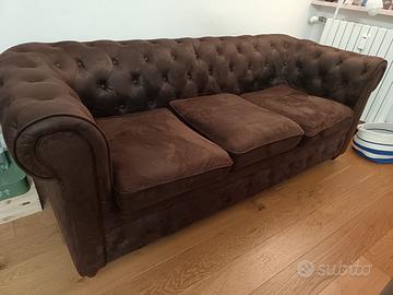 Divano Chesterfield 3 posti – Marrone scuro