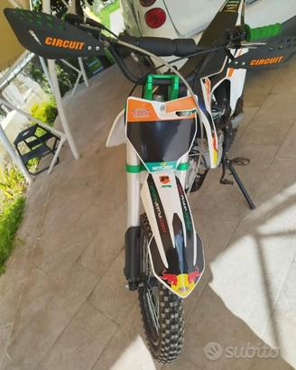 ktm 125  4 tempi