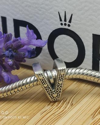 charm pandora lettera v in argento 925 reversibile
