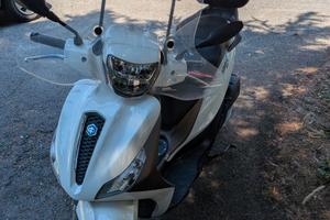 Scooter Piaggio Medley 125