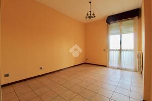 2 LOCALI A REGGIO NELL'EMILIA