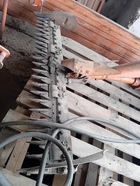 barra falciante adattata a caricatore frontale