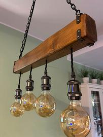 splendido lampadario in legno artigianale