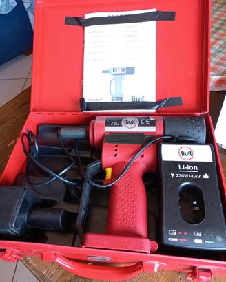 rivettatrice a batteria 