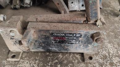 Cesoia professionale per taglio metallo